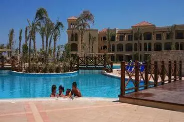 בית מלון כפרי Jaz Mirabel Resort