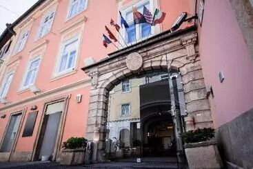 Boutique Hotel Dom   Rooms & Suites