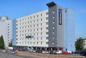ホテル Travelodge London Wembley