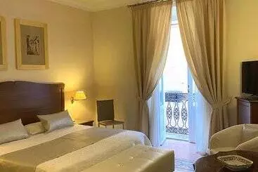 Отель Akropolis  Museum