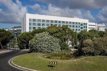هتل Lagoas Park