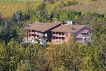 Отель Langhe & Monferrato