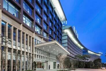 호텔 Pullman Guangzhou Baiyun Airport Canton Fair Free Shuttle Bus & Official Registration Agency