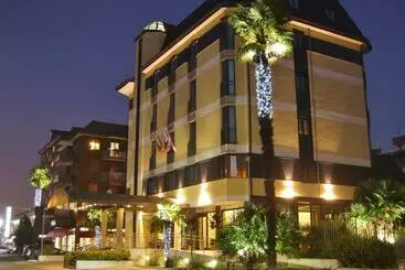 Отель Tiffany Milano