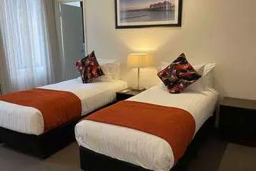 בית מלון כפרי Club Wyndham Perth, Trademark Collection By Wyndham