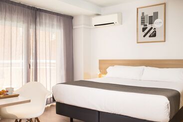 هتل Rooms Ciencias