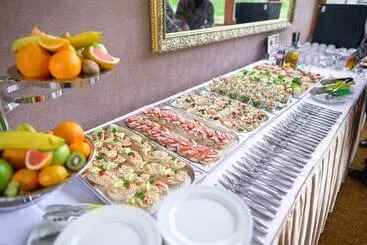 Hotel Golden Lake Resort