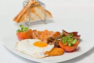 Отель The Avenue