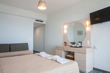 Alexandros Hotel    All Inclusive