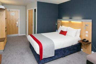 호텔 Holiday Inn Express Antrim, An Ihg