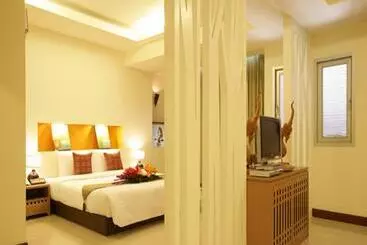 בית מלון כפרי Maninarakorn