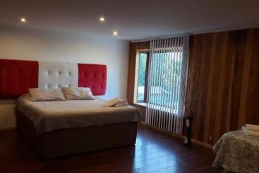 هتل Boutique Bordeluz