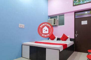 فندق Oyo 73984 Jatin