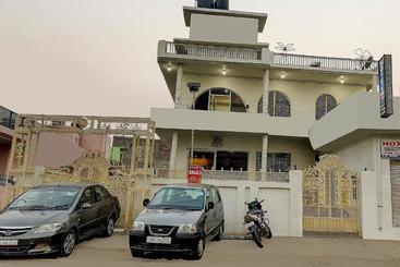 Hotel Oyo 77516 Swastik