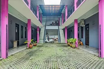 Szálloda Oyo 90187 Puri Alissa Syariah