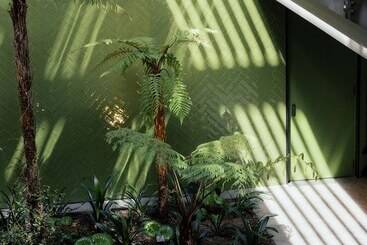 בית מלון כפרי Ebb Dunedin