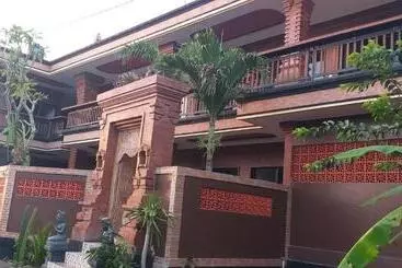 Pensão Dados Guest House