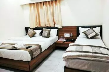 ホテル Ashyana   Near To Grant Road Station Mumbai