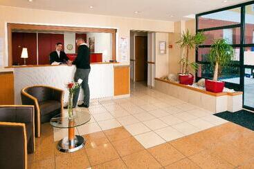 酒店 Séjours & Affaires Genève Saint Genis