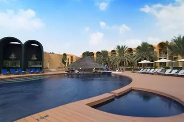 هتل Golden Tulip Al Jazira