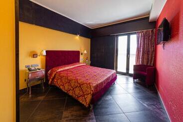 Отель Abalon Pompei Resort