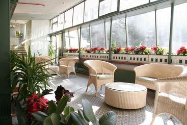 Отель Miramonti Majestic Grand