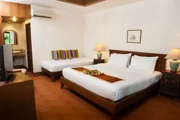 Hotelli Montien House Sha Plus