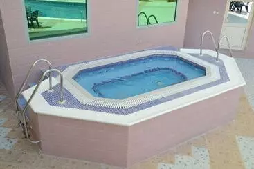 Отель Pars International