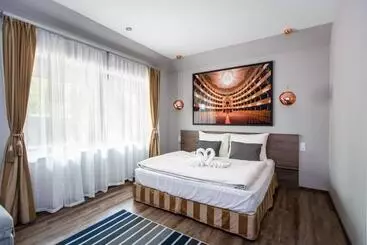 ベッドアンドブレックファースト Waterfront Lodge