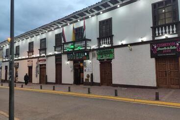 Hotel El Che No Apto Para Corruptos