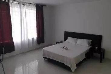 ペンション Granada,s Home