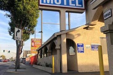 La Palma Motel, South Gate Los Angeles Area