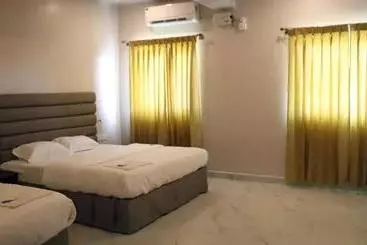 Hotel Ckm Town Inn