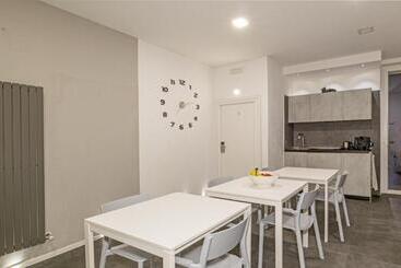 Casa Mirko   B & B Con Stazione Ricarica Auto Elettriche Parcheggio Privato Auto Moto Biciclette