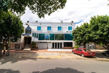 Hotel Ayenda Oporto Suites