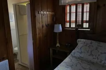 Motelli Cedar Ridge Cabins