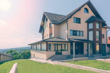 Pensionat Conacul Lui Bulică