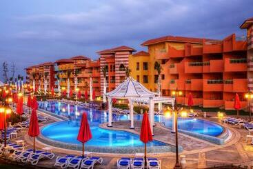 استراحتگاه Porto South Beach