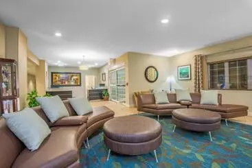 בית מלון כפרי Candlewood Suites Jefferson City By Ihg