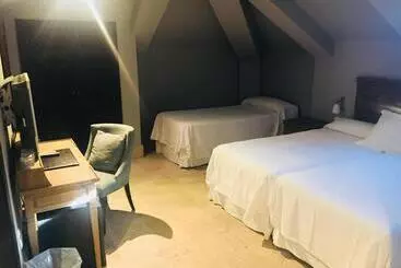 Отель Palacio De Mengibar