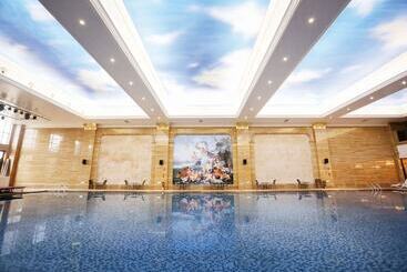 Hotell Wyndham Grand Kunming East