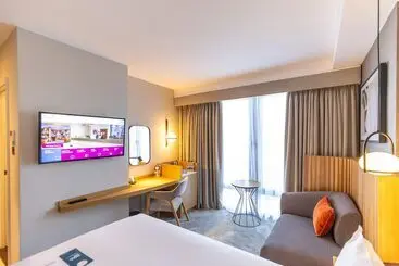 ホテル Crowne Plaza London   Gatwick Airport, An Ihg