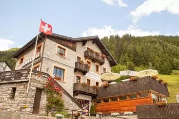 Отель Chalet Stella Alpina   & Wellness Spa, The Originals Relais