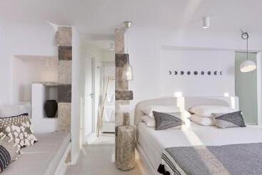 Cosmopolitan Suites - Small Luxury Hotels Of The World