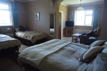 هتل Atlantic View B&b