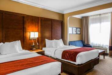 בית מלון כפרי Comfort Suites San Jose Airport