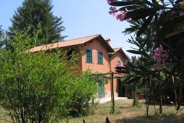בית מלון כפרי B&b Monticelli