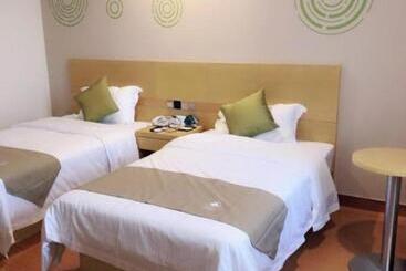 酒店 Greentree Inn Dongtai Sancang Town