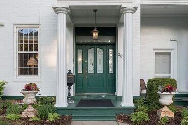 فندق Munro House B And B