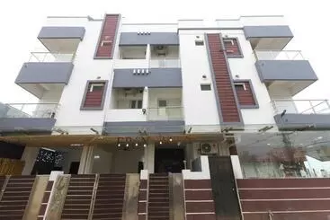 Pensão Eben Service Apartment